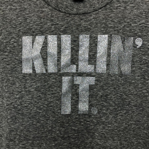 “Killin’ It” gray crop top/workout top 🖤 - Picture 5 of 7